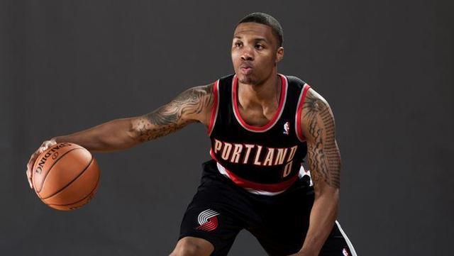 向是选手们 向是选手们